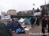 Палаточный городок акции "Украина без Кучмы" г. Киев