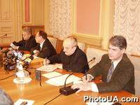 Пресс-конференция по итогам встречи Главы Администрации Президента Украины с руководителями секретариатов Верховного Совета Украины и Кабинета Министров Украины (В. Литвин, В. Лисицкий, C. Куцый)