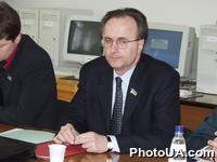 Народный депутат Украины , член фракции "Батькивщина" Л. Косаковский