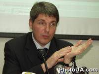 Глава Госкомсвязи О. Шевчук на заседании коллегии Государственного комитета связи и информатизации Украины по итогам работы отрасли за 2000 год