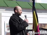 Выступление народного депутата Украины А. Турчинова на митинге-походе Памяти и Предостережения, организованном Форумом национального спасения и партией "Батькивщина", возле памятника "Жертвам голодомора" на Михайловской площади в Киеве