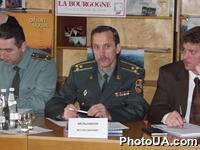 Старший инспектор Генеральной военной инспекции при Президенте Украины Владимир Мельников на брифинге "Новая НАТО и отношения Украины и НАТО. Перспективы сотрудничества и партнерства" в Институте международных отношений КНУ им.Т.Шевченко