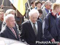 Участники акции "За Украину без Кучмы и олигархов", организованной общественным комитетом "За правду!"