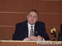 Глава ЦС СО "Спартак" профсоюзов Украины В. Баженков на пресс-конференции, посвященной подписанию Соглашения о сотрудничестве между Госкоммолодежьспорттуризма и Всеукраинским союзом ветеранского спорта и ЦС СО "Спартак"