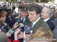 Премьер-министр Украины Виктор Ющенко отвечает на вопросы журналистов