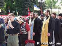 Акция протеста против визита в Украину Папы Римского Иоанна Павла II, организованная Союзом православных братсв Украины при поддержке Славянской партии, Конгресса Российских организаций Украины, ЗУБРа у стен ВС Украины