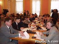 Заседание круглого стола "Оборонное финансирование и ресурсы. Миротворческая деятельность"