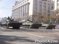 Праздничный парад, посвященный 10-й годовщине Независимости Украины. Лучшие образцы военной техники на Крещатике в Киеве