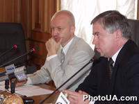 Встреча депутатской фракции СДПУ(О) с премьер-министром Украины Анатолием Кинахом и министром финансов Украины Игорем Митюковым. Председатель фракции СДПУ(О) А. Зинченко и премьер-министр Украины А. Кинах