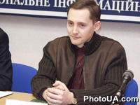 Торжественная церемония розыгрыша и награждения финалистов и победителей маркетинговой акции "Путь к мечте", организованной Государственным ощадным банком Украины. Директор Укр.межбанковской ассоциации членов Europay International Александр Карпов