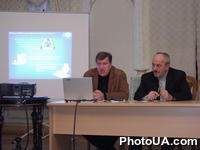 Круглый стол на тему:"Электронные СМИ - как фактор электронного бизнеса в Украине", организованный Программой Развития ООН, Государственным комитетом связи и информации Украины, Международным фондом "Возрождение"