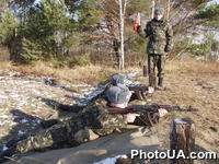 В одной из учебных артиллерийских бригад под Киевом молодое пополнение перед принятием Присяги проходит "Курс молодого бойца". Стрелковая подготовка. Боевые стрельбы из стрелкового оружия