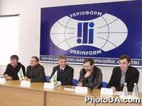 В рамках празднования Дня Интернет в Украине, под патронатом Партии Зеленых Украины в информационном агентстве "Укринформ" прошла Конференция "Интернет как стиль работы и жизни". О.Шевчук, К.Астахов, В.Пилипенец, М.Мошков, А.Мась