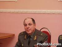 Начальник Центра военного сотрудничества и верификации, заместитель начальника генштаба ВСУ Н. Гончаренко на брифинге "Итоги верификационной деятельности ВСУ в 2001 году и перспективы на 2002 год. Участие в программе "Открытое небо"