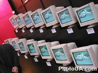 Экспозиция международной выставки-ярмарки CeBIT-2002 (г. Ганновер, Германия). Компьтерные технологии. Мониторы ORION