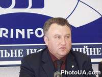 Пресс-конференция представителей всеукраинской общественной организации "Общевоинский союз Украины" (ОСУ) при участии главы совета ОСУ, кандидата в депутаты О.Калашникова (Укринформ, Киев)
