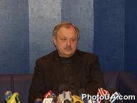 Директор Украинского института социальных исследований А.Яременко на пресс-конференции "Exit-poll. Социологический опрос избирателей в день выборов", который будет проведен вместе с Украинским центром политического менеджмента 31 марта