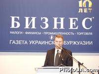 Церемония открытия выставки "10 лет украинскому "Бизнесу"", посвященной 10-летию украинской газеты "Бизнес". На фото: Главный редактор газеты "Бизнес" Игорь Власюк (Украинский дом, Киев)