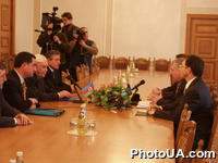 В Украине с визитом находится Глава парламента Азербайджана Муртаза Алискеров. Встреча Главы парламента Азербайджана Муртазы Алискерова с представителями Киеской городской государственной администрации