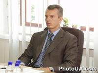 Во время круглого стола Министр экономики и по вопросам европейской интеграции Валерий Хорошковский. "Агропромышленный комплекс и Всемирная организация торговли" (Киев)