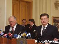 Пресс-конференция Министра Иностранных Дел Украины Костантина Грищенко с членом Европейской Комисии Гюнтером Ферхойгеном