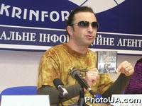 Пресс-конференция на тему: "Гудбай, Америка", - сказал Виктор Павлик вернулся в Украину". Певец Виктор Павлик. (Укринформ, г.Киев)