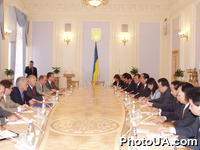 Встреча Председателя Верхоной Рады Украины В.Литвина с членом Постоянного комитета Политбюро Центрального Комитета Коммунистической партии Китайской Народной Республики Ли Чаньчунем