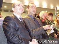 Церемония награждения победителей Всеукраинского конкурса на лучшее освещение СМИ деятельности ГНС Украины. На фото: главный редактор газеты "Факты и комментарии" А.Швец, генеральный директор информагентства "Интерфакс-Украина" А.Мартыненко