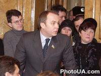 Заседание Верховного Суда Украины по рассмотрению жалобы кандидата на пост Президента Украины Виктора Януковича на действия Центральной избирательной комиссии. На фото: представитель В.Януковича в ЦИК - народный депутат Украины Нестор Шуфрич