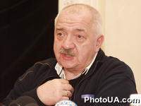 В Украине проходят гастроли грузинского национального академического театра им.Ш.Руставели. На фото: главный режиссер театра роберт Стуруа