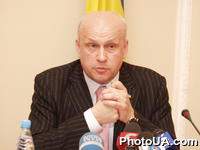 Презентация "Дорожной карты" Украина - ЕС на 2005 год. На фото: Вице-премьер-министр по вопросам европейской интеграции Олег Рыбачук