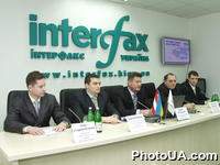 Пресс-конференция на тему: "S&T Софт-Троник: итоги 2006 года". На фото: Юрий Лисецкий, Александр Ворошнин, Олег Чаус, Сергей Орлов и Олег Старовойтенко
