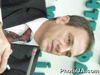 Пресс-конференция, посвященная подписанию кредитного соглашения между корпорацией "ИСД" и ЕБРР на тему: "ЕБРР финансирует когенерационную установку на Алчевском металлургическом комбинате". На фото: директор ЕБРР в Украине К.Захариев