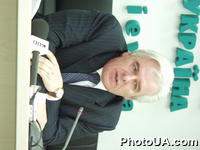 Пресс-конференция, посвященная подписанию кредитного соглашения между корпорацией "ИСД" и ЕБРР на тему: "ЕБРР финансирует когенерационную установку на Алчевском металлургическом комбинате". На фото: Сергей Ермилов