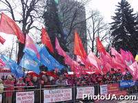 Сторонники правящей коалиции национального единства протестуют против возможного роспуска Верховной Рады Украины