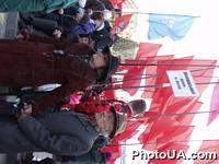 Cторонники правящей коалиции национального единства протестуют против возможного роспуска Верховной Рады Украины на Майдане Незалежности