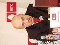 Пресс-конференция на тему: "МТС - Украина" представляет новые тарифные планы "Первый", "Свободный", "МТС Безлимитный" и "МТС Безлимитный Легкий". На фото: директор по маркетингу "МТС - Украина" Павел Лацанич