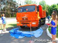Автомобильный холдинг АВТЕК принял участие в работе проводимого в Киеве 26-27 мая "Дня клиента "КАМАЗа" в Украине". Впервые презентованы модернизированные рестайлинговые модели автомобильной техники КАМАЗ