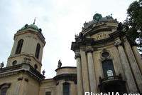 Домініканський собор, тепер греко-католицька церква Святої Євхаристії – велична архітектурна пам’ятка пізнього бароко з оригінальним скульптурним оздобленням. Домініканський собор, заснували ще у XIII столітті на прохання дружини українського князя Лева Даниловича, угорської принцеси Констанції, яка була католичкою і на чужині тужила за своєю вірою.
