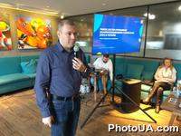 Презентация результатов исследования GfK Ukraine и "Битрикс24" как предприниматели управляют процессами продаж и работают с клиентами