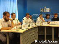 Политическая партия "Слуга народа" представила кандидатов в народные депутаты Украины и поданных в ЦИК по одномандатным избирательным округам Киева