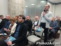 "Подвійний перехід МСП: ГАЛУЗЕВА ДОРОЖНЯ КАРТА"  Конференція у Києві 